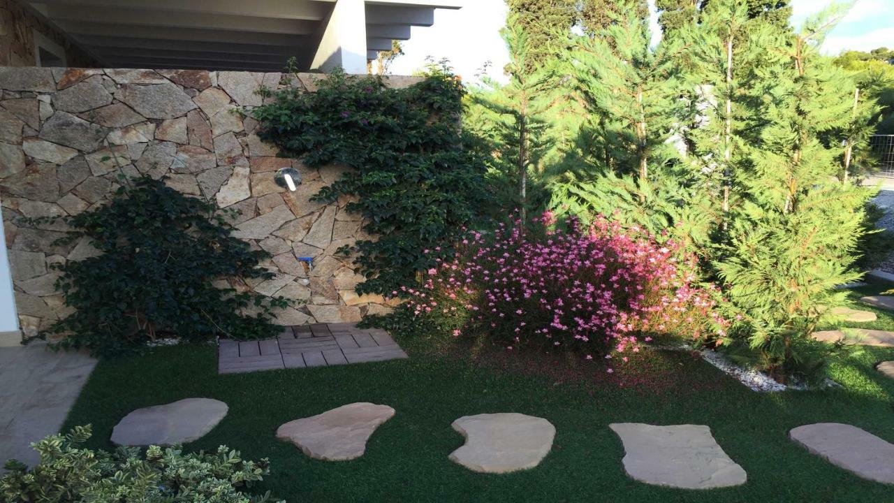 Residence Elegance Porto Pino Exterior foto